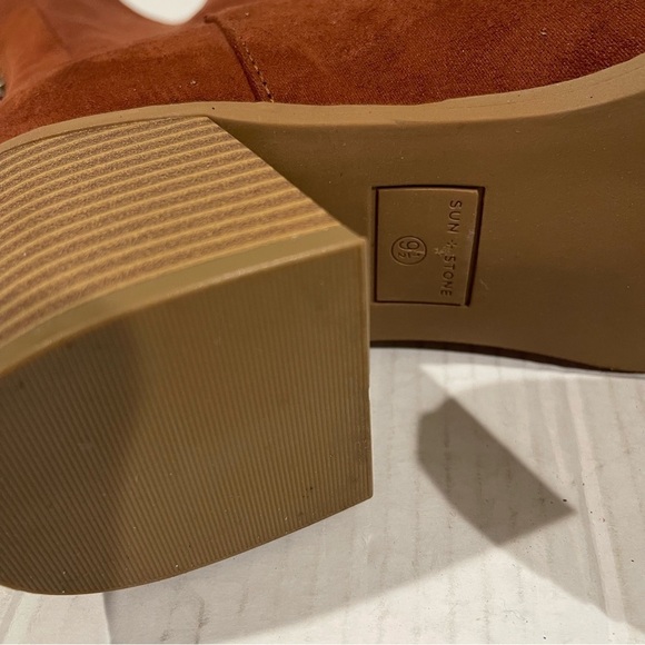 Women’s Sun + Stone Lyraa Brown Faux Suede Heel Boots Size 9.5 US! - Picture 7 of 8